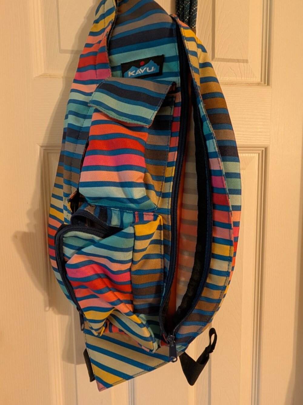 Kavu Rope Bag & Matching Wallet - Picture 2 of 3